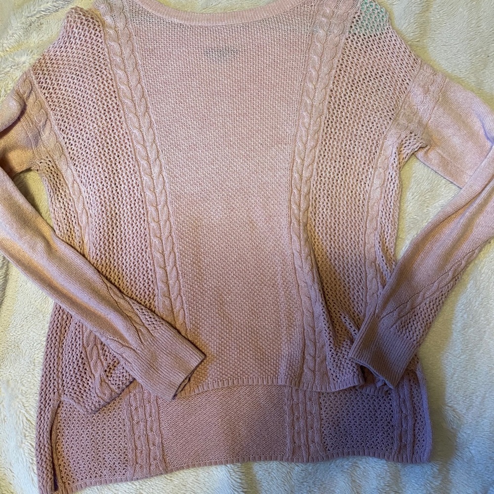 american eagle light pink sweater